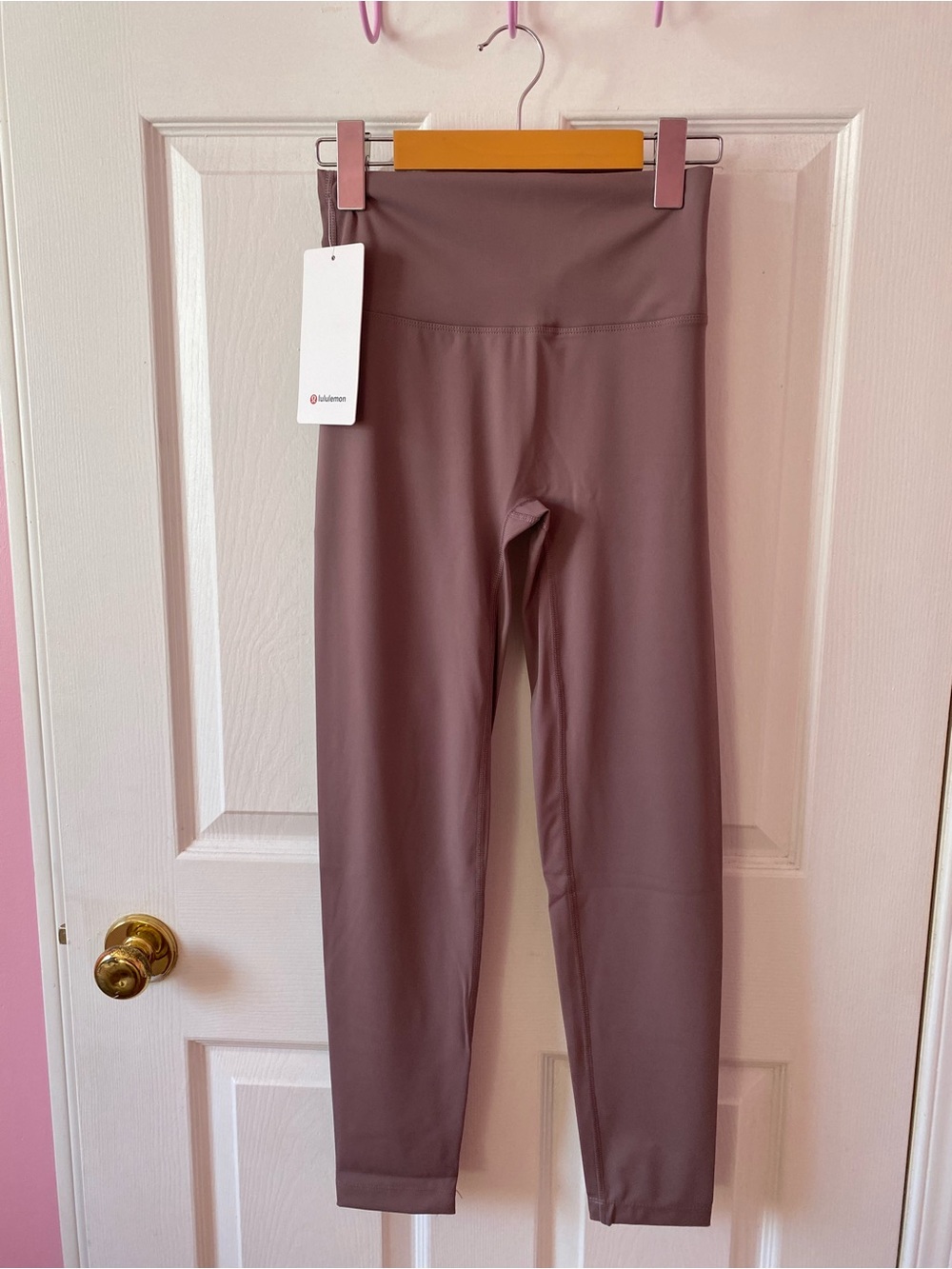 Lululemon Pink Leggings in Size 6